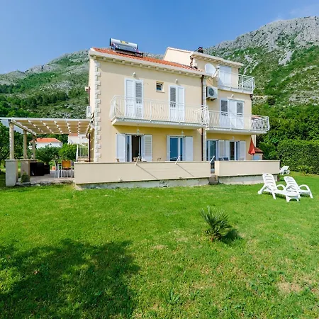 Color - Comfort One Bedroom With Terrace And Partial Sea View Yellow * Mlini