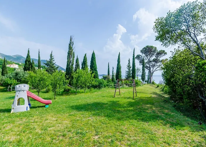 With 1 And Terrace * مْليني